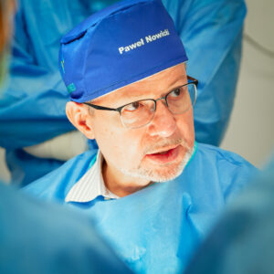 dr Paweł Nowicki chirurg ręki -100